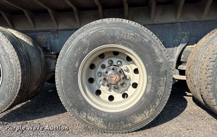 image for item DO1224 1996 Kenworth T800E dump truck