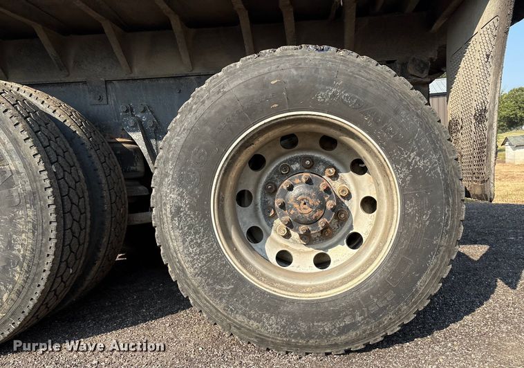 image for item DO1224 1996 Kenworth T800E dump truck