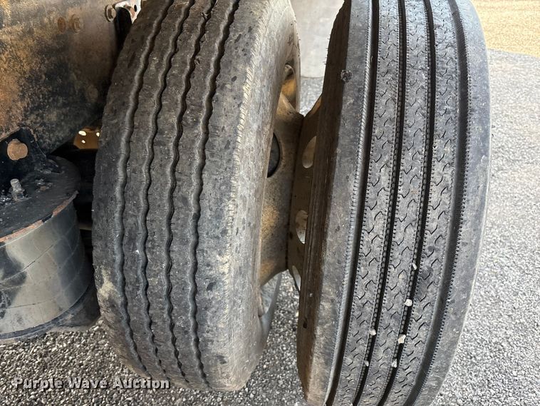 image for item DO1224 1996 Kenworth T800E dump truck