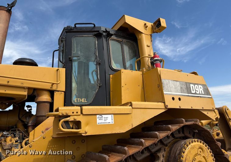 image for item DO1245 1997 Caterpillar D9R dozer