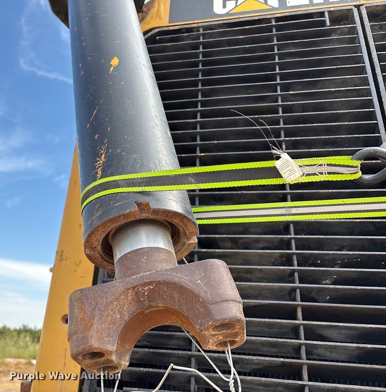 image for item DO1245 1997 Caterpillar D9R dozer