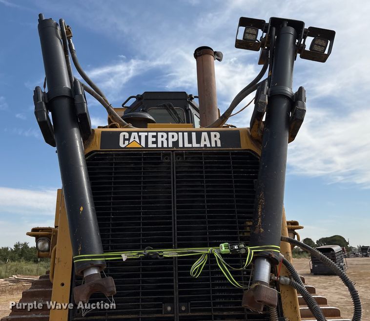 image for item DO1245 1997 Caterpillar D9R dozer