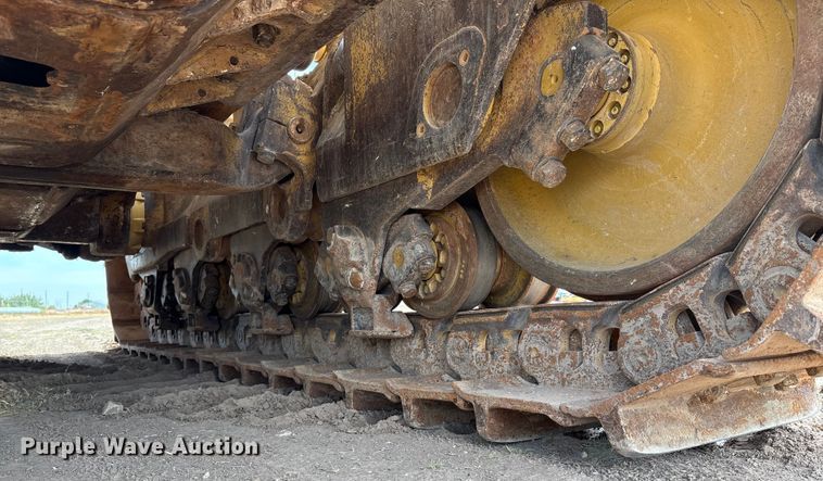 image for item DO1245 1997 Caterpillar D9R dozer