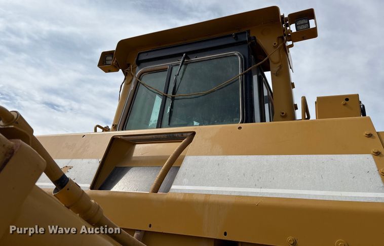 image for item DO1245 1997 Caterpillar D9R dozer