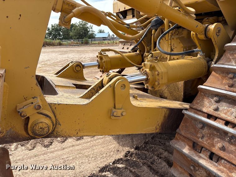 image for item DO1245 1997 Caterpillar D9R dozer
