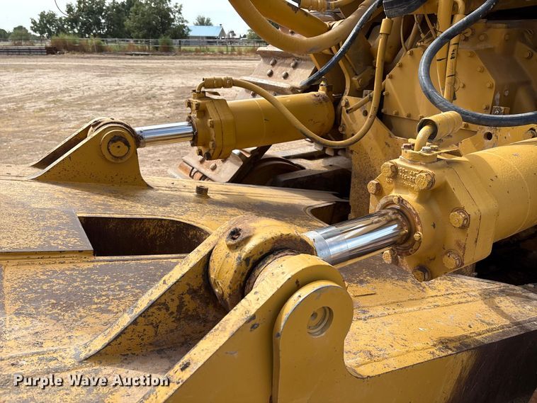 image for item DO1245 1997 Caterpillar D9R dozer