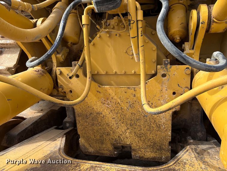 image for item DO1245 1997 Caterpillar D9R dozer