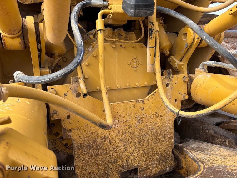 image for item DO1245 1997 Caterpillar D9R dozer
