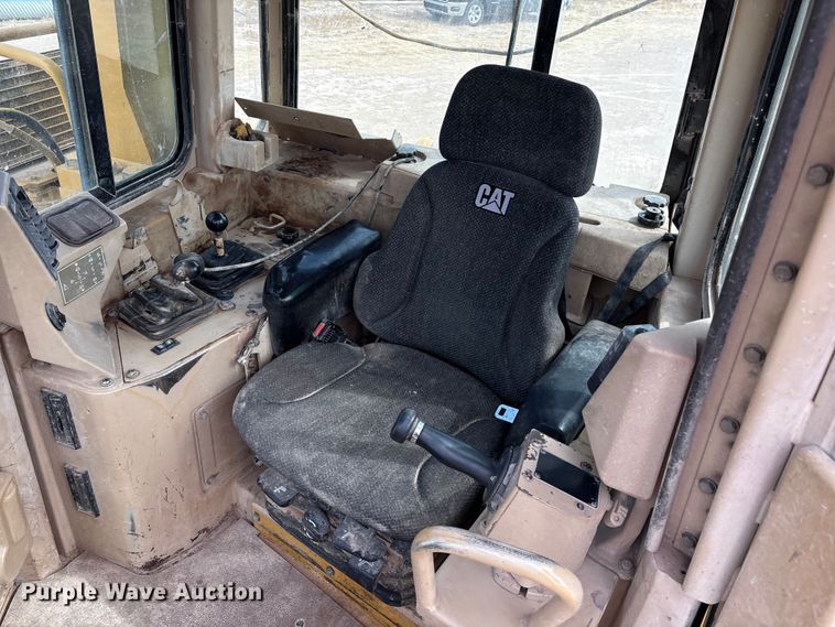 image for item DO1245 1997 Caterpillar D9R dozer