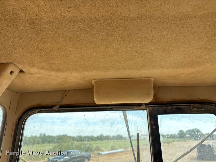 image for item DO1245 1997 Caterpillar D9R dozer