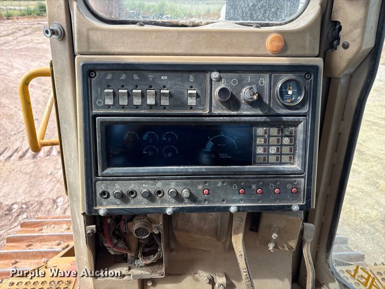 image for item DO1245 1997 Caterpillar D9R dozer