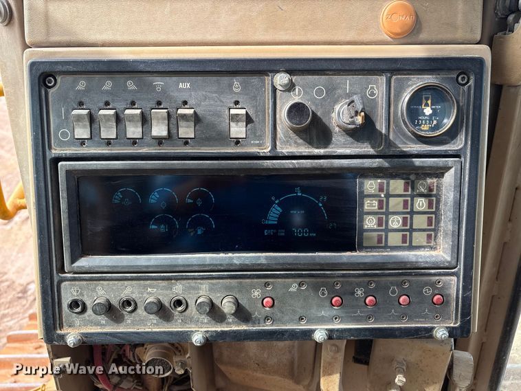 image for item DO1245 1997 Caterpillar D9R dozer