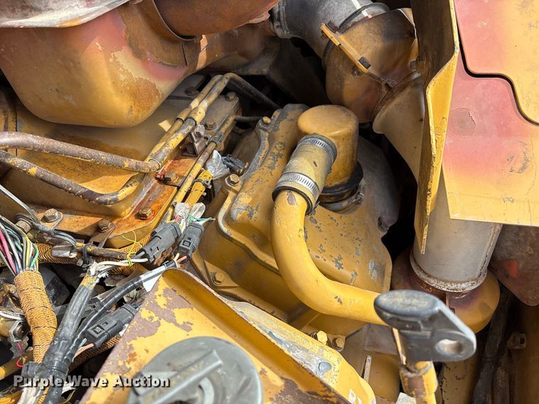 image for item DO1245 1997 Caterpillar D9R dozer