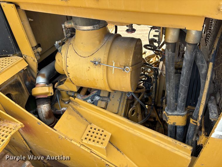 image for item DO1245 1997 Caterpillar D9R dozer