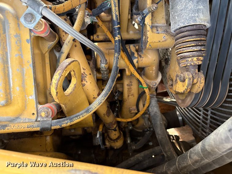 image for item DO1245 1997 Caterpillar D9R dozer