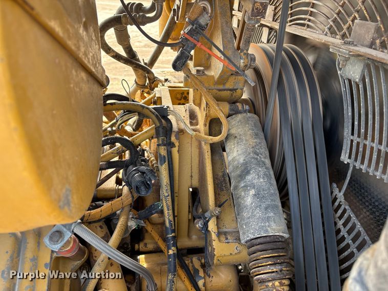 image for item DO1245 1997 Caterpillar D9R dozer