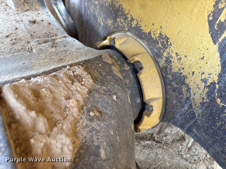 image for item DO1245 1997 Caterpillar D9R dozer