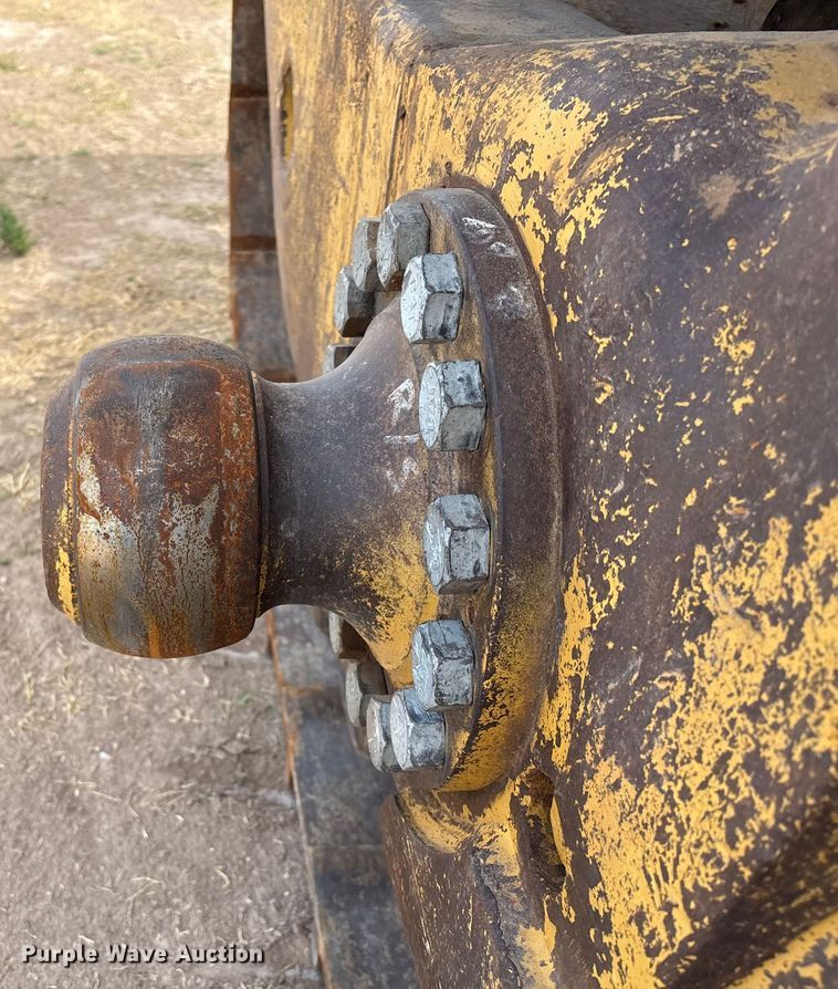 image for item DO1245 1997 Caterpillar D9R dozer