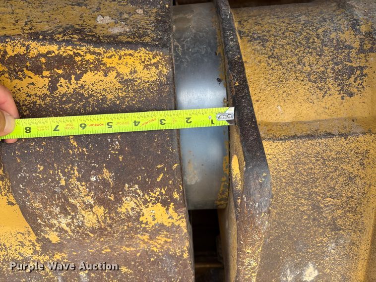 image for item DO1245 1997 Caterpillar D9R dozer