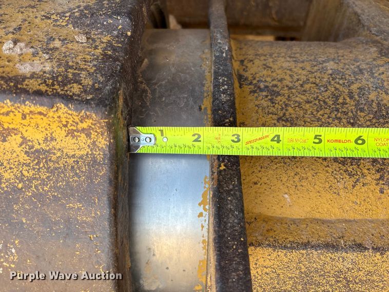 image for item DO1245 1997 Caterpillar D9R dozer