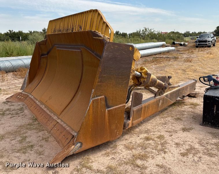 image for item DO1245 1997 Caterpillar D9R dozer