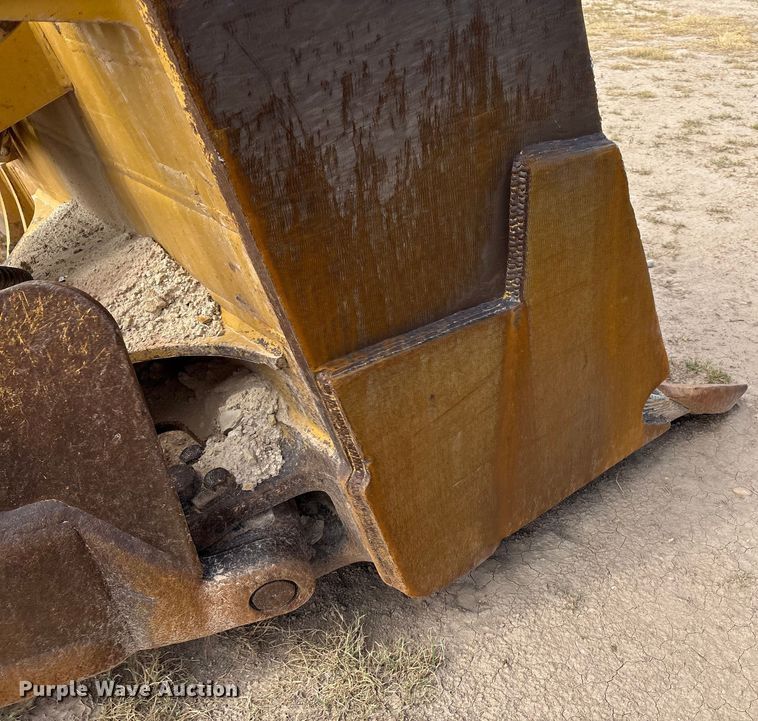 image for item DO1245 1997 Caterpillar D9R dozer