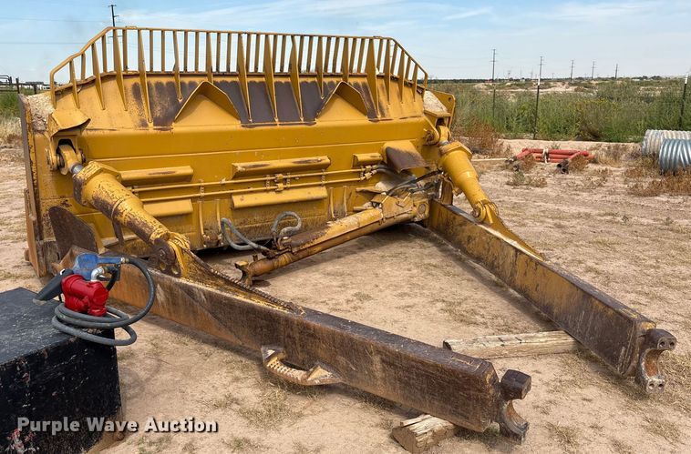 image for item DO1245 1997 Caterpillar D9R dozer