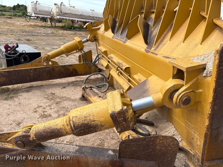 image for item DO1245 1997 Caterpillar D9R dozer