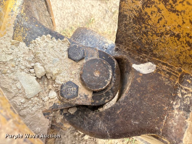 image for item DO1245 1997 Caterpillar D9R dozer