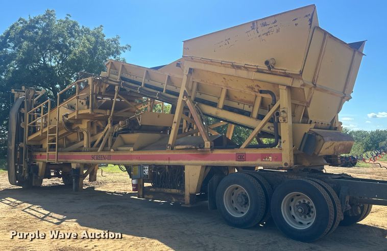 image for item DO1247 Construction Equipment Company Roadrunner Screen It screening plant
