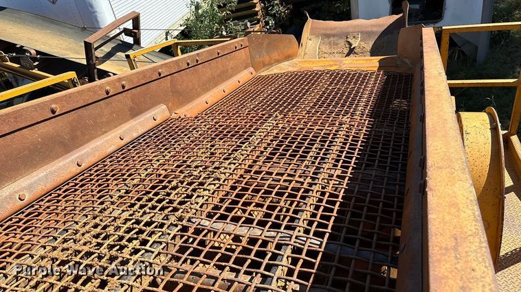 image for item DO1248 Construction Equipment Company Screen-It screening plant