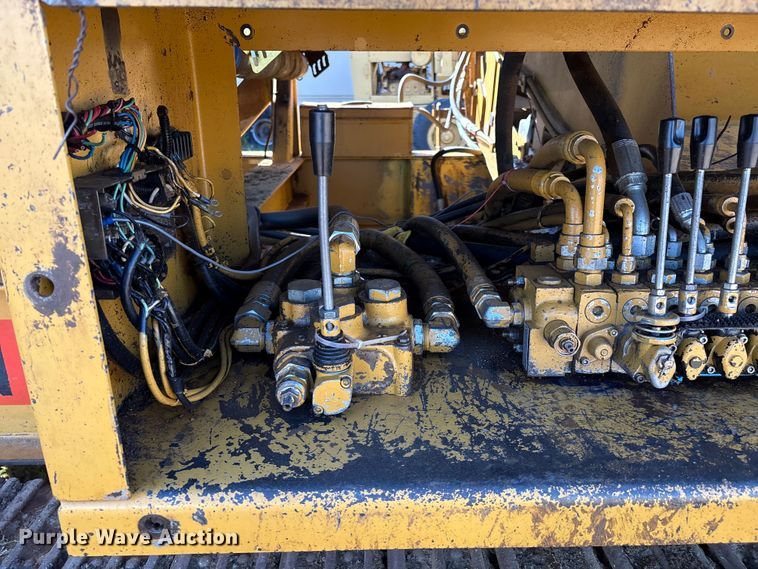 image for item DO1248 Construction Equipment Company Screen-It screening plant