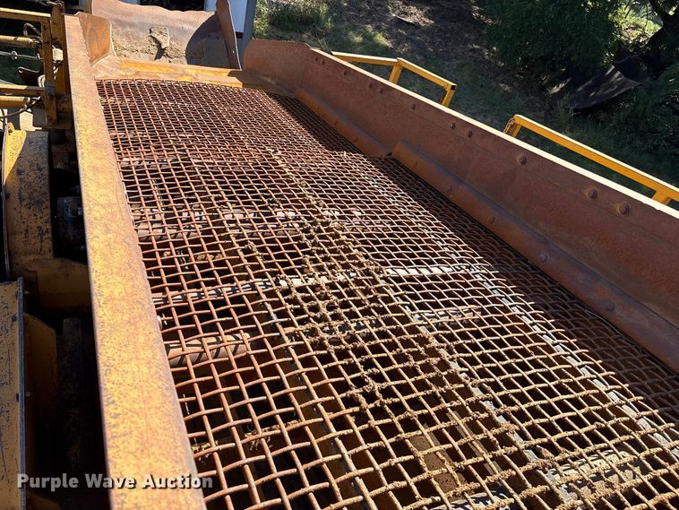 image for item DO1248 Construction Equipment Company Screen-It screening plant