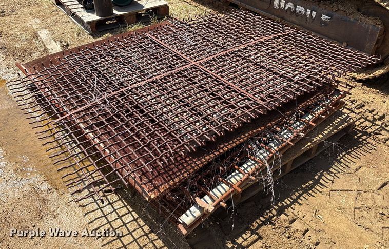 image for item DO1248 Construction Equipment Company Screen-It screening plant