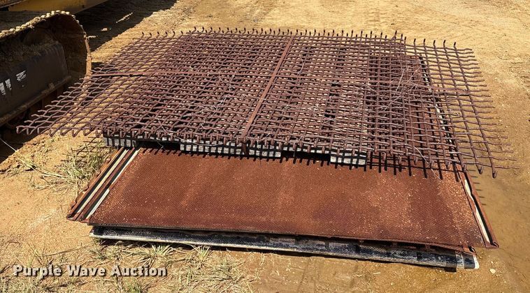 image for item DO1248 Construction Equipment Company Screen-It screening plant