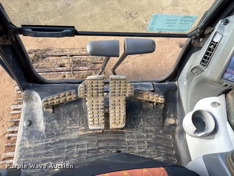 image for item DO1250 2019 Hitachi Zaxis 210LC-6N excavator