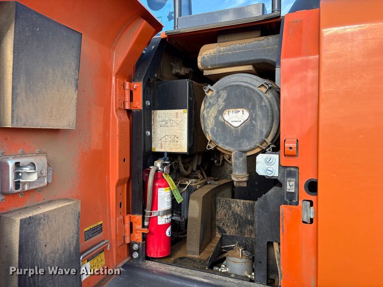 image for item DO1250 2019 Hitachi Zaxis 210LC-6N excavator