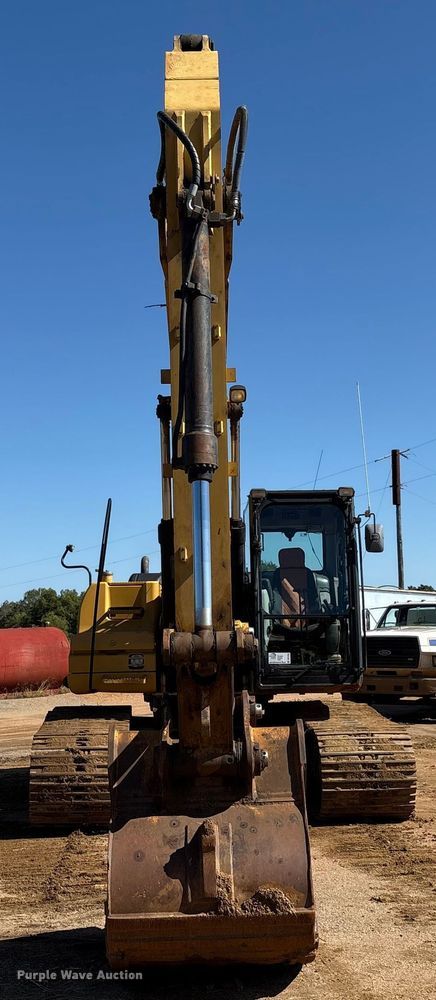 EXCAVADORA 2011 CATERPILLAR 320DL