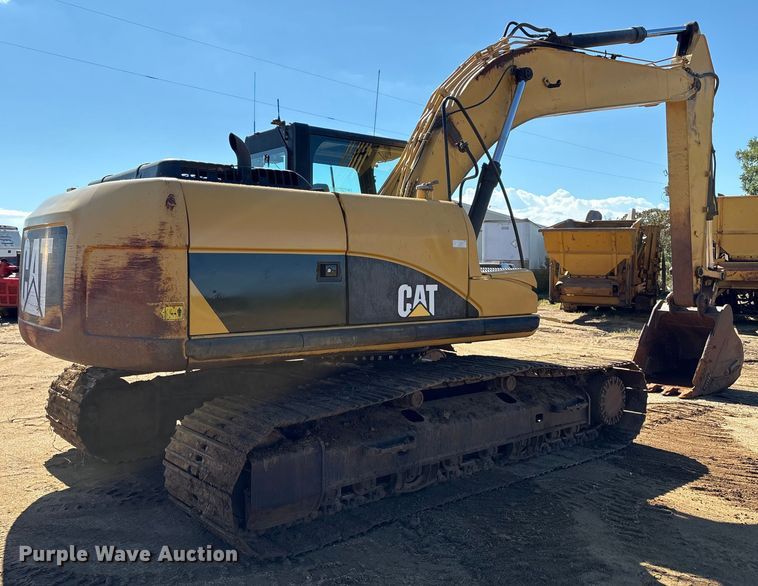 EXCAVADORA 2011 CATERPILLAR 320DL