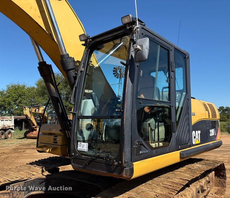 image for item DO1252 2011 Caterpillar 320D L excavator