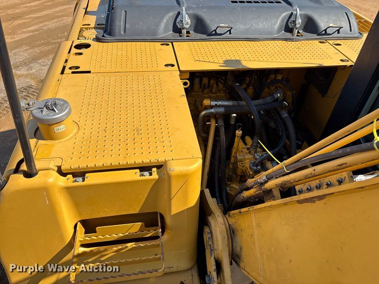 image for item DO1252 2011 Caterpillar 320D L excavator