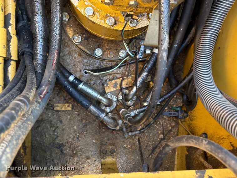 image for item DO1252 2011 Caterpillar 320D L excavator