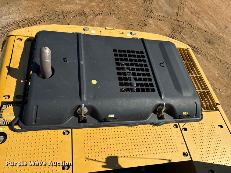 image for item DO1252 2011 Caterpillar 320D L excavator