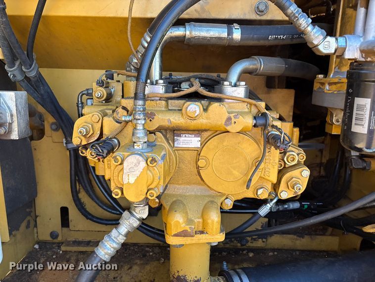 image for item DO1252 2011 Caterpillar 320D L excavator