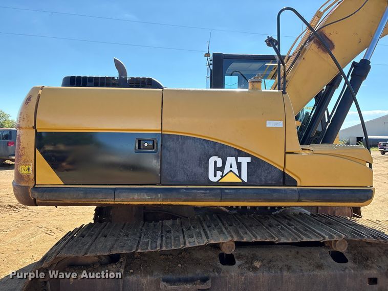 image for item DO1252 2011 Caterpillar 320D L excavator