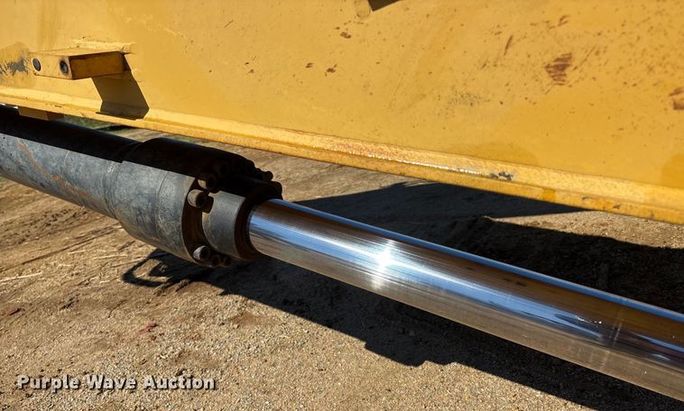 image for item DO1252 2011 Caterpillar 320D L excavator