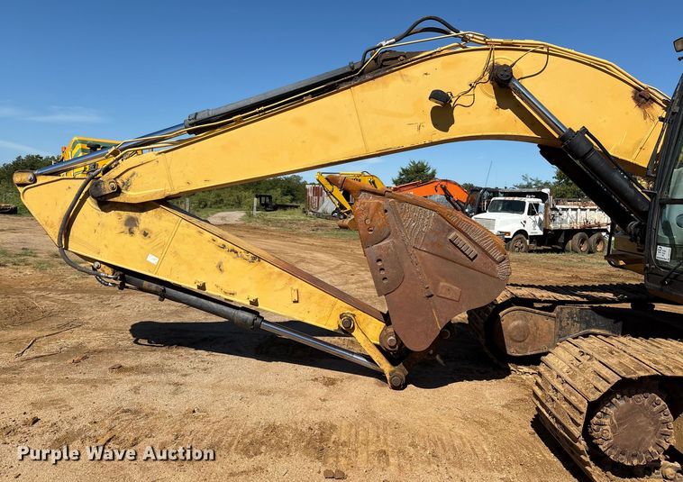 image for item DO1252 2011 Caterpillar 320D L excavator