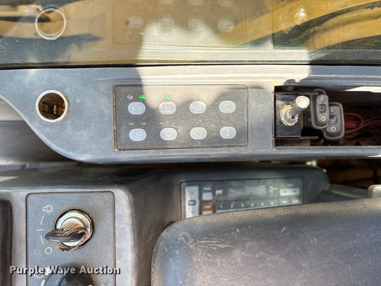 image for item DO1252 2011 Caterpillar 320D L excavator