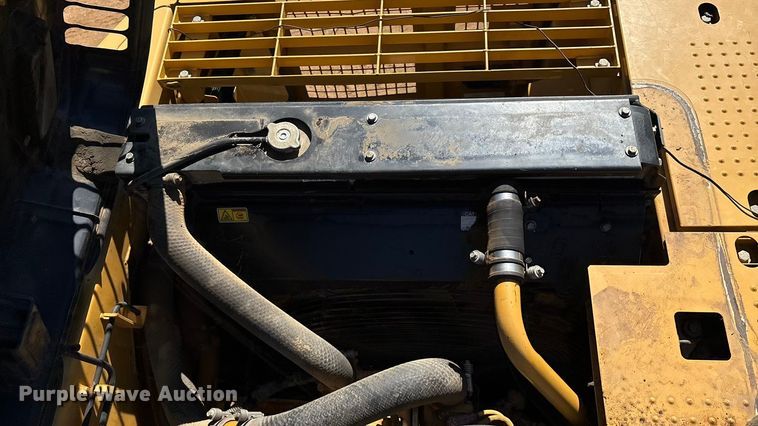 image for item DO1252 2011 Caterpillar 320D L excavator