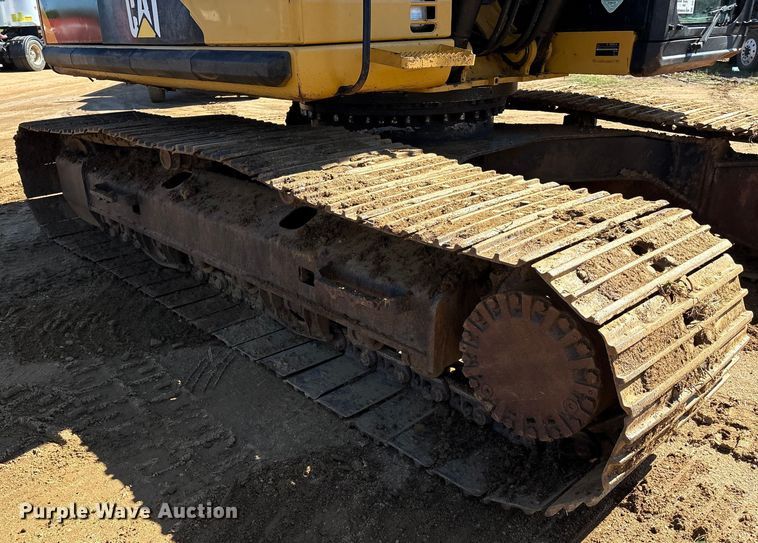 image for item DO1252 2011 Caterpillar 320D L excavator